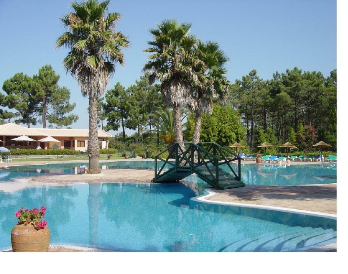 Aroeira Pine Tree Gardens Surf & Golf Villa Charneca  Exteriör bild